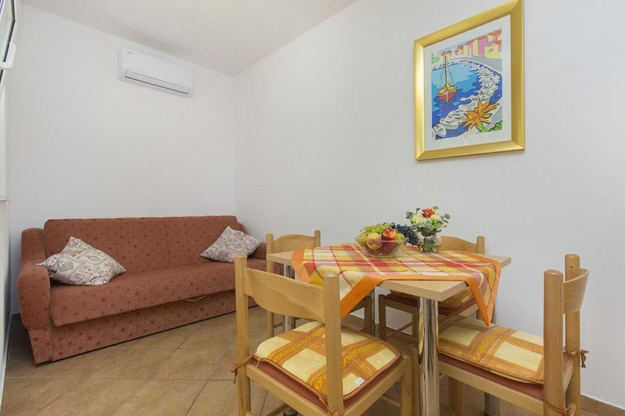 Apartments Dalibor โวดีเซ ภายนอก รูปภาพ