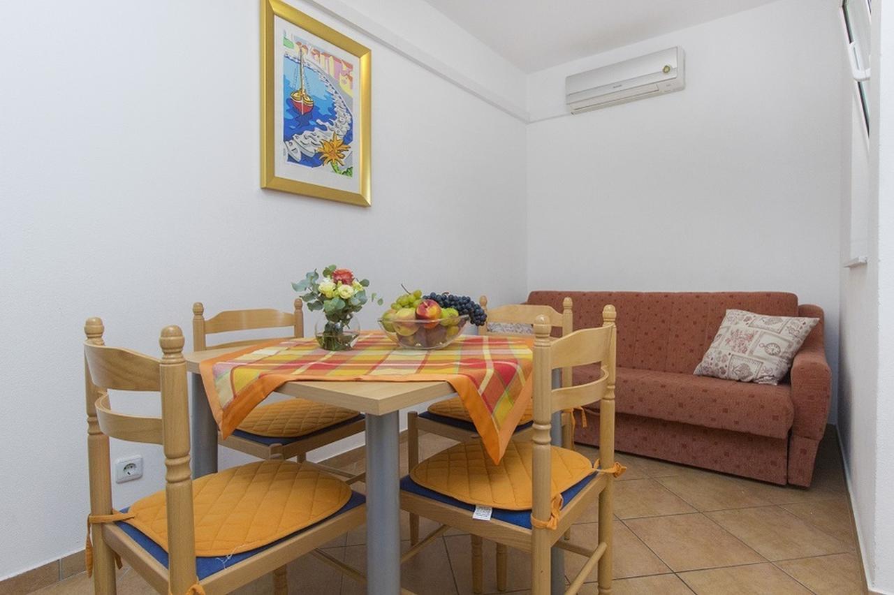 Apartments Dalibor โวดีเซ ภายนอก รูปภาพ